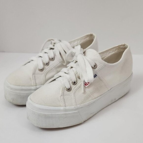 Superga Womens White Canvas Platform Sneakers, 4.5 - Picture 1 of 8